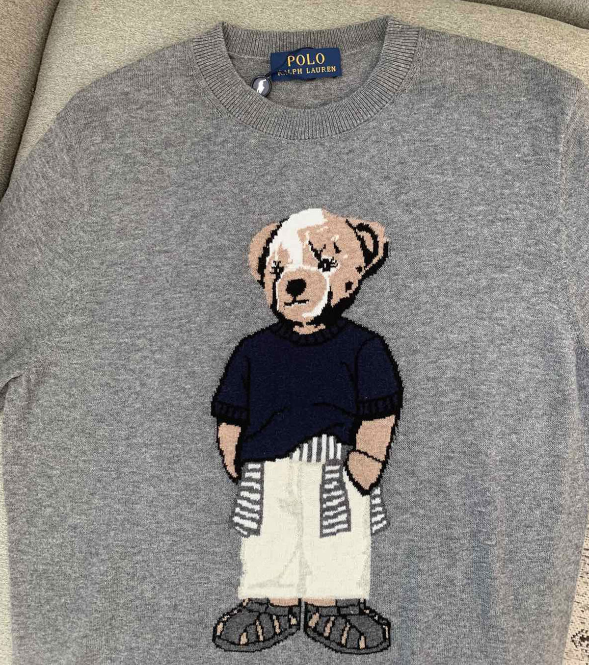 Short-sleeve sweater