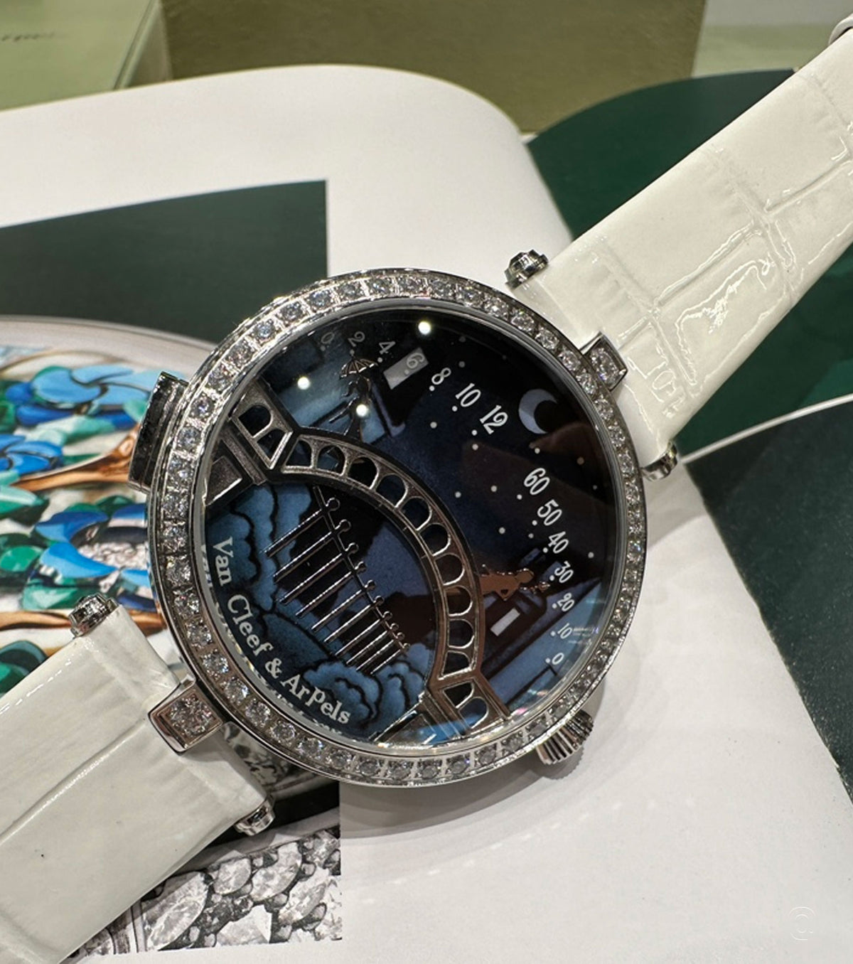 Lady Arpels Pont des Amoureux watch