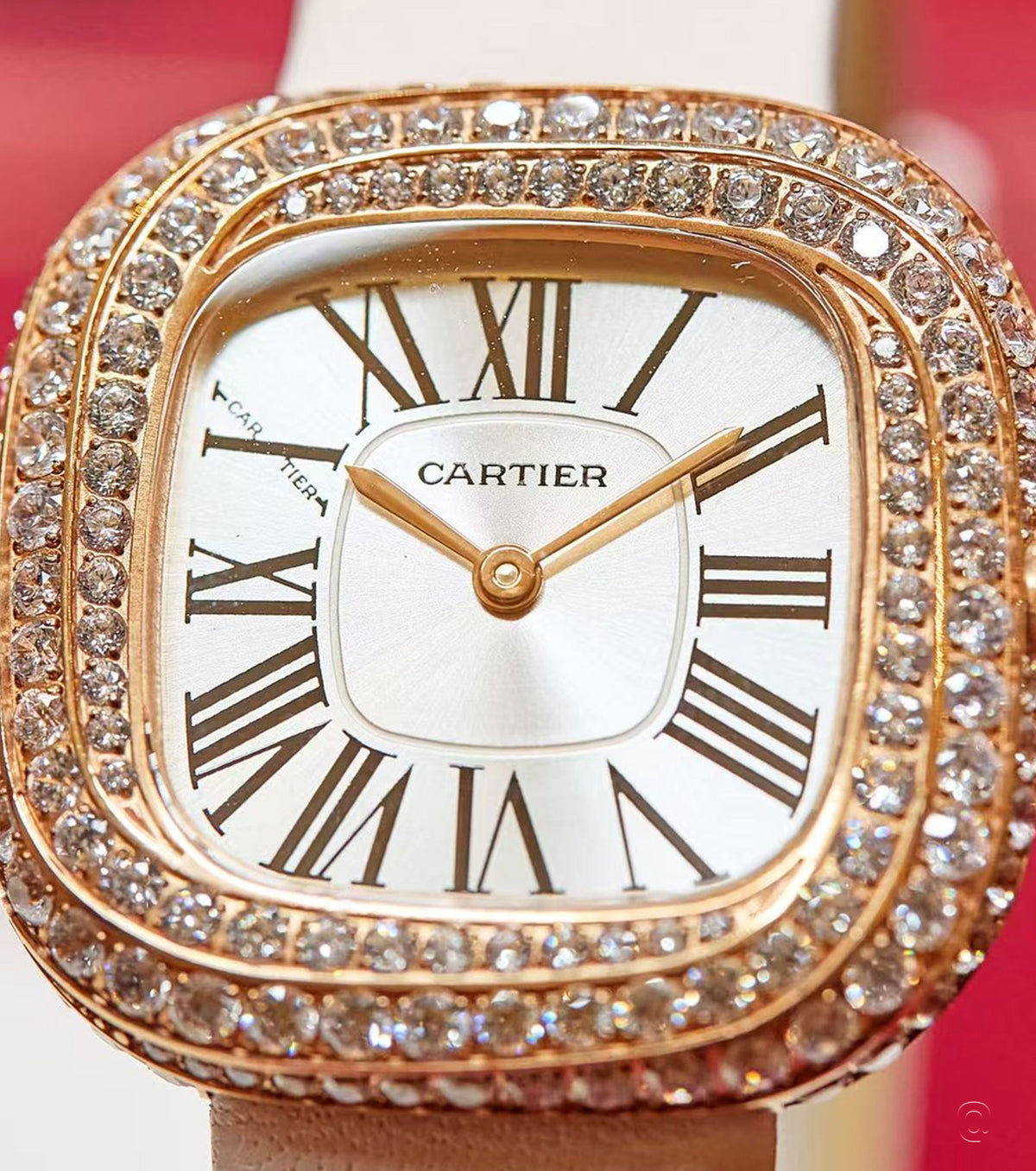 Coussin de Cartier watch