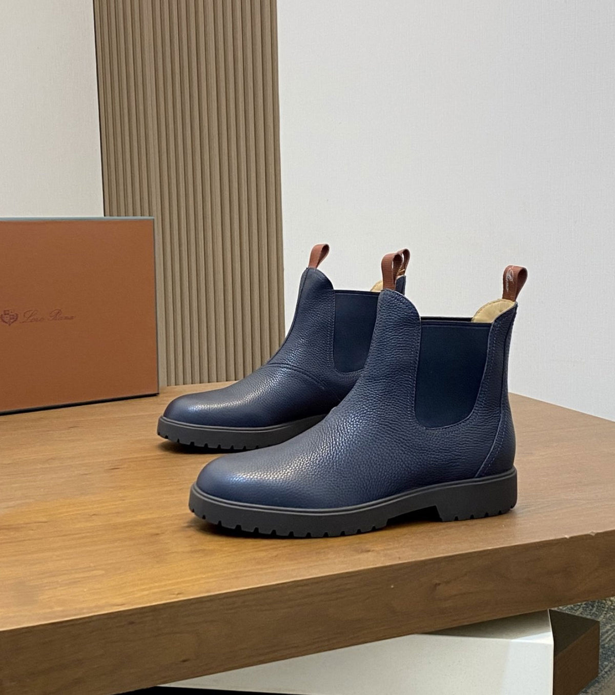 Dover Walk Leather Chelsea Boots