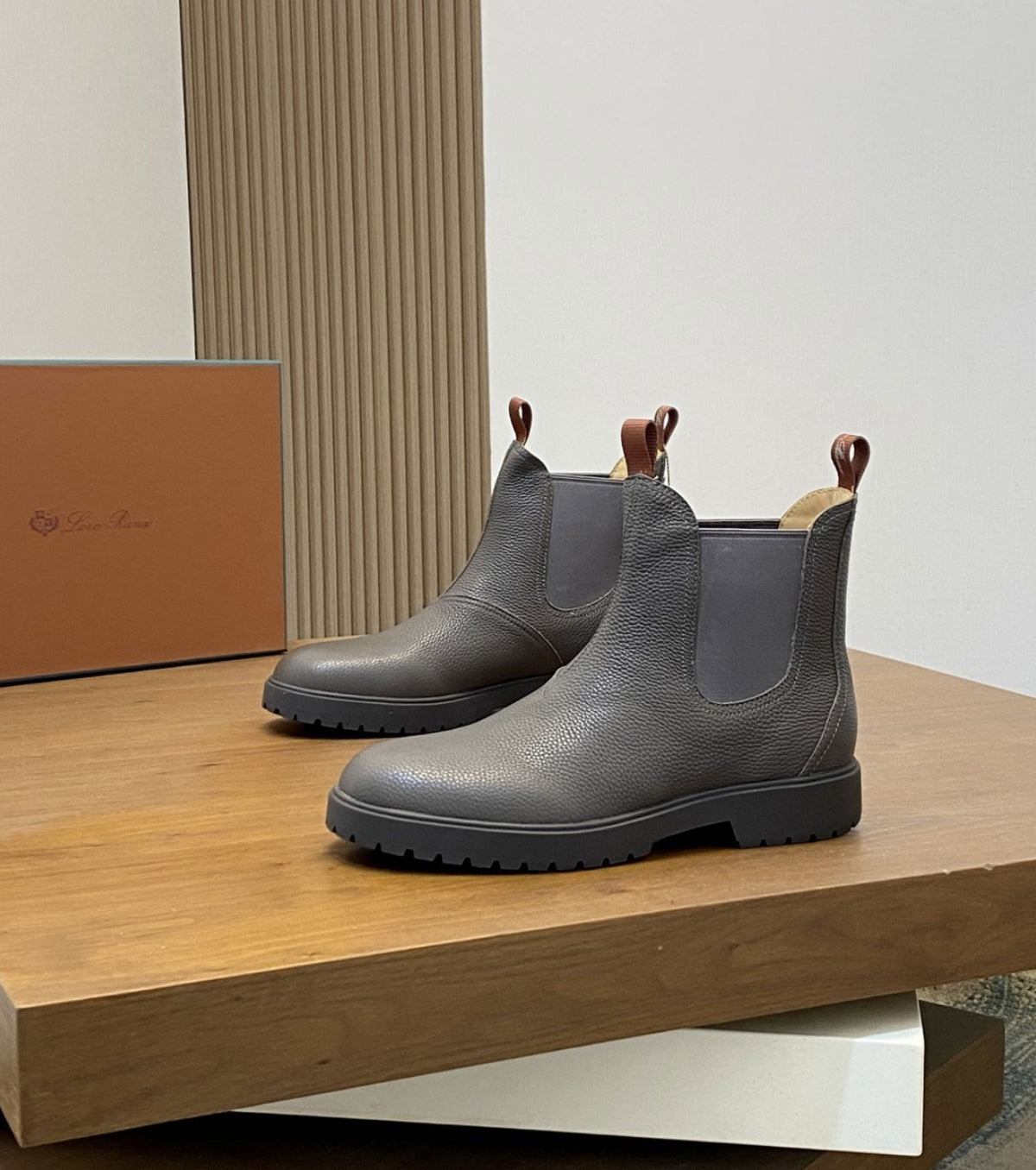 Dover Walk Leather Chelsea Boots