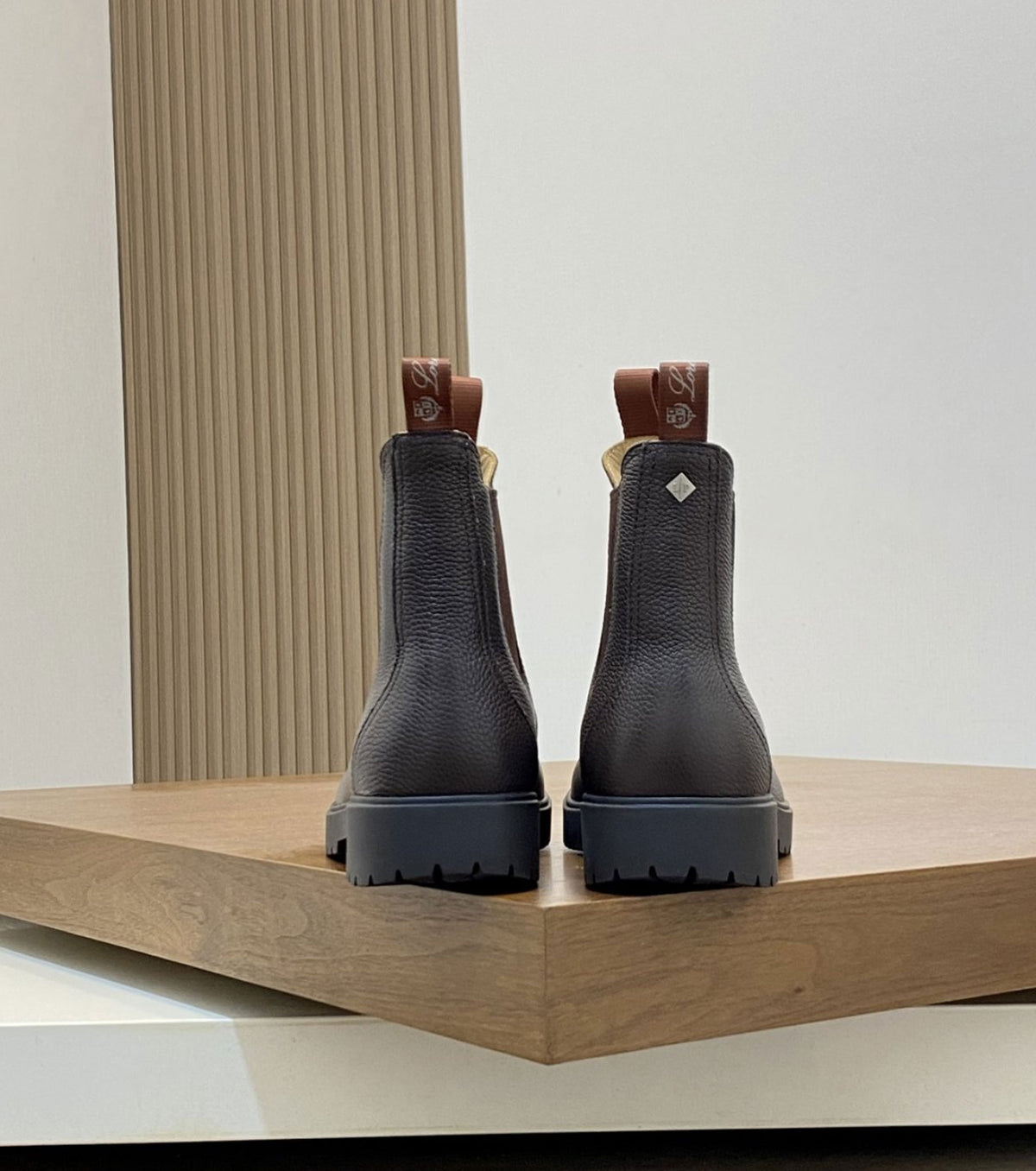 Dover Walk Leather Chelsea Boots