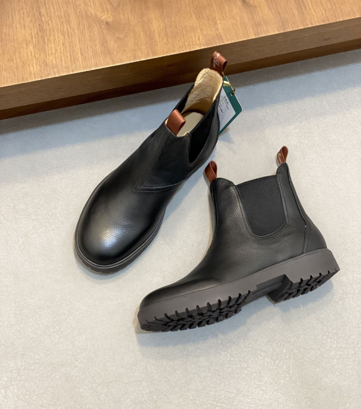 Dover Walk Leather Chelsea Boots