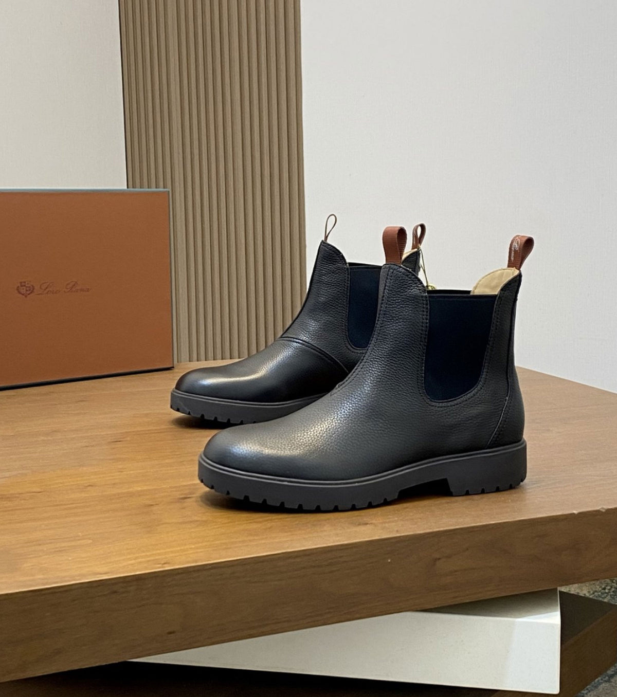 Dover Walk Leather Chelsea Boots