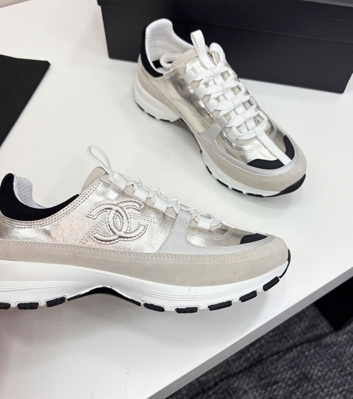 Metier D'Art Sneakers