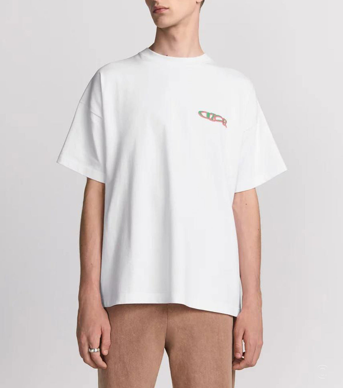 Model wear Louis Hamilton T-shirt - Fashion Dose