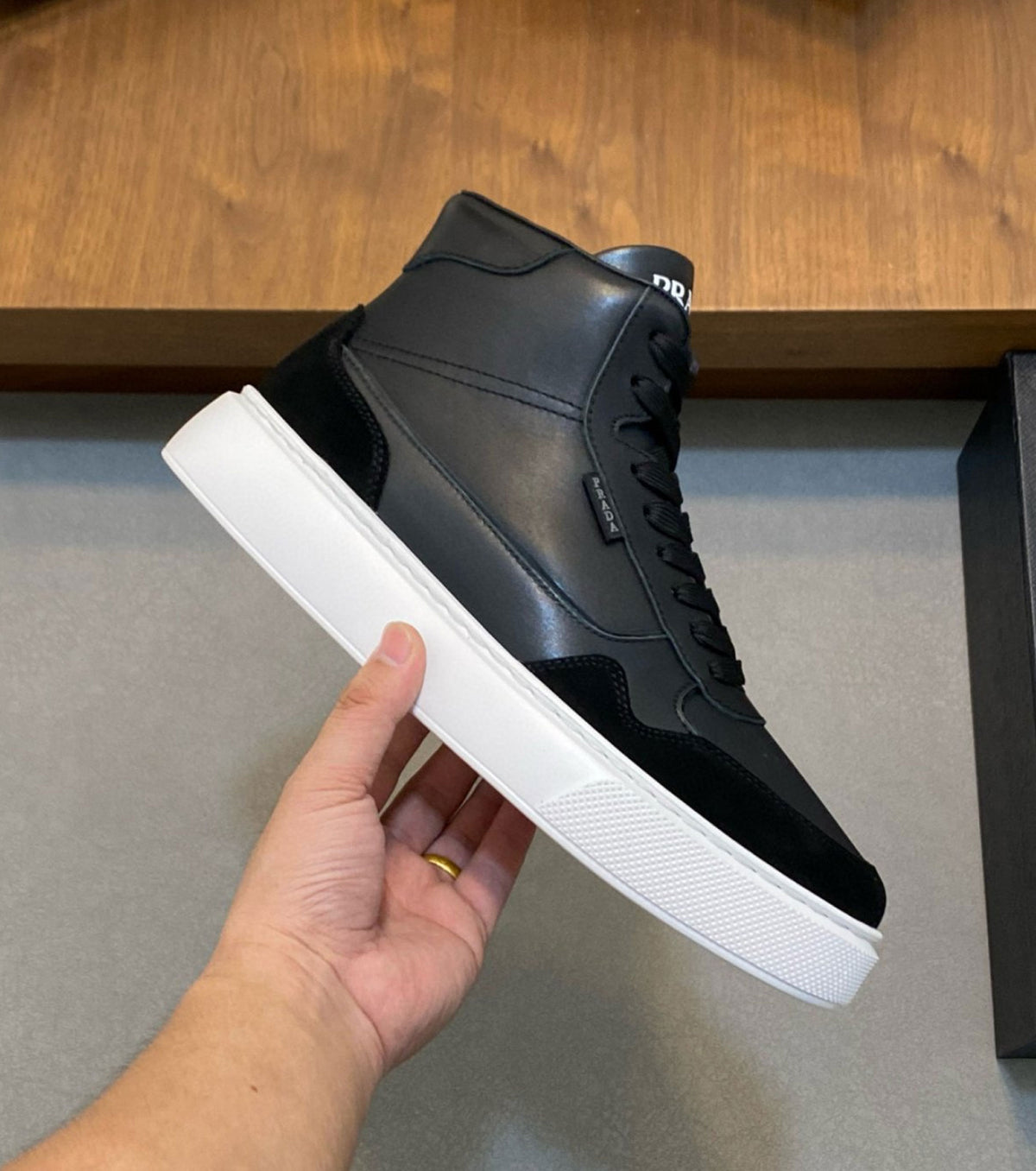 High Leather Sneaker