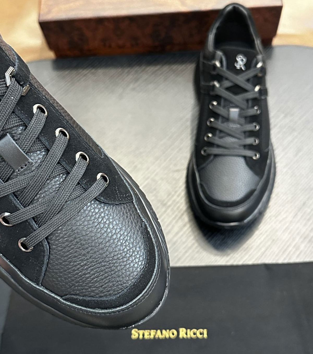 Кожени маратонки