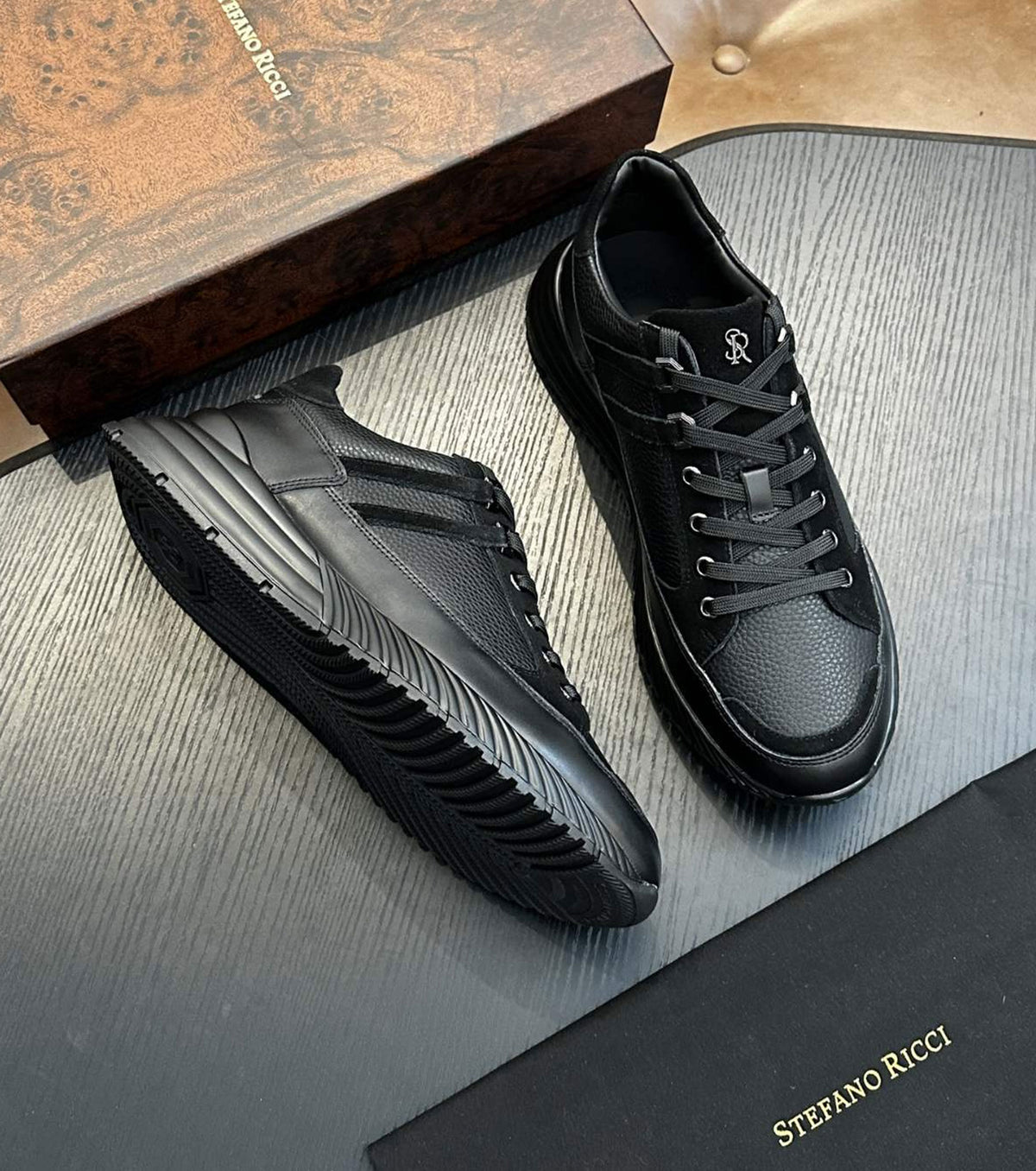 Кожени маратонки