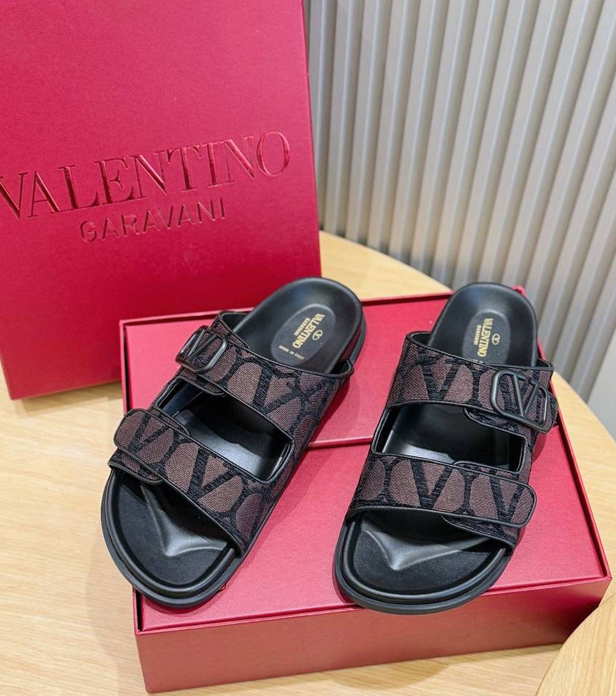 VLogo Toile double-strap sandals