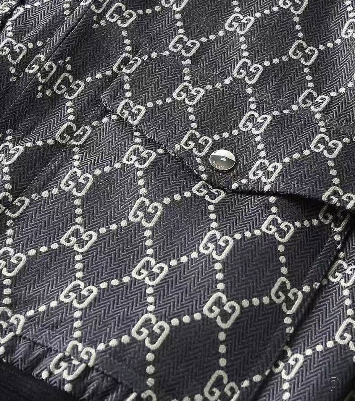 Мъжки бомбър