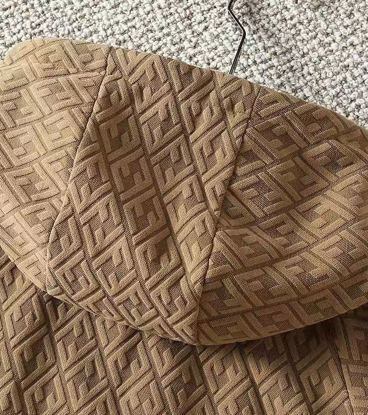 Мъжки суитшърт с цип