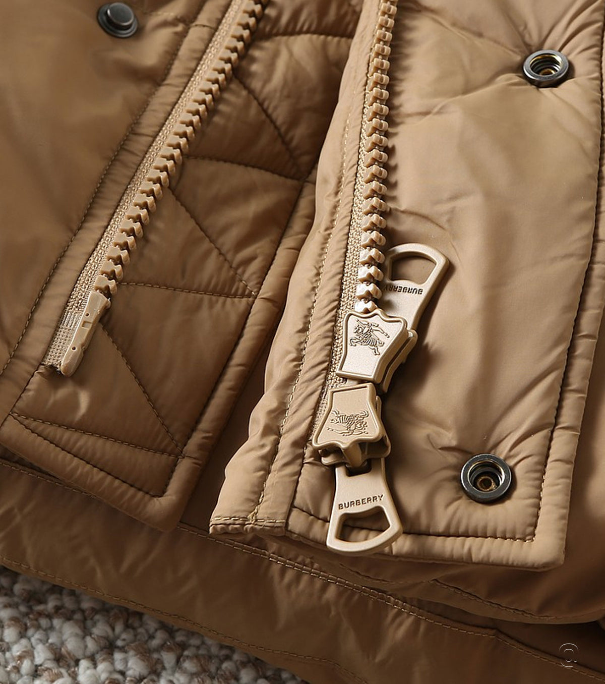 Пухено яке Halsby