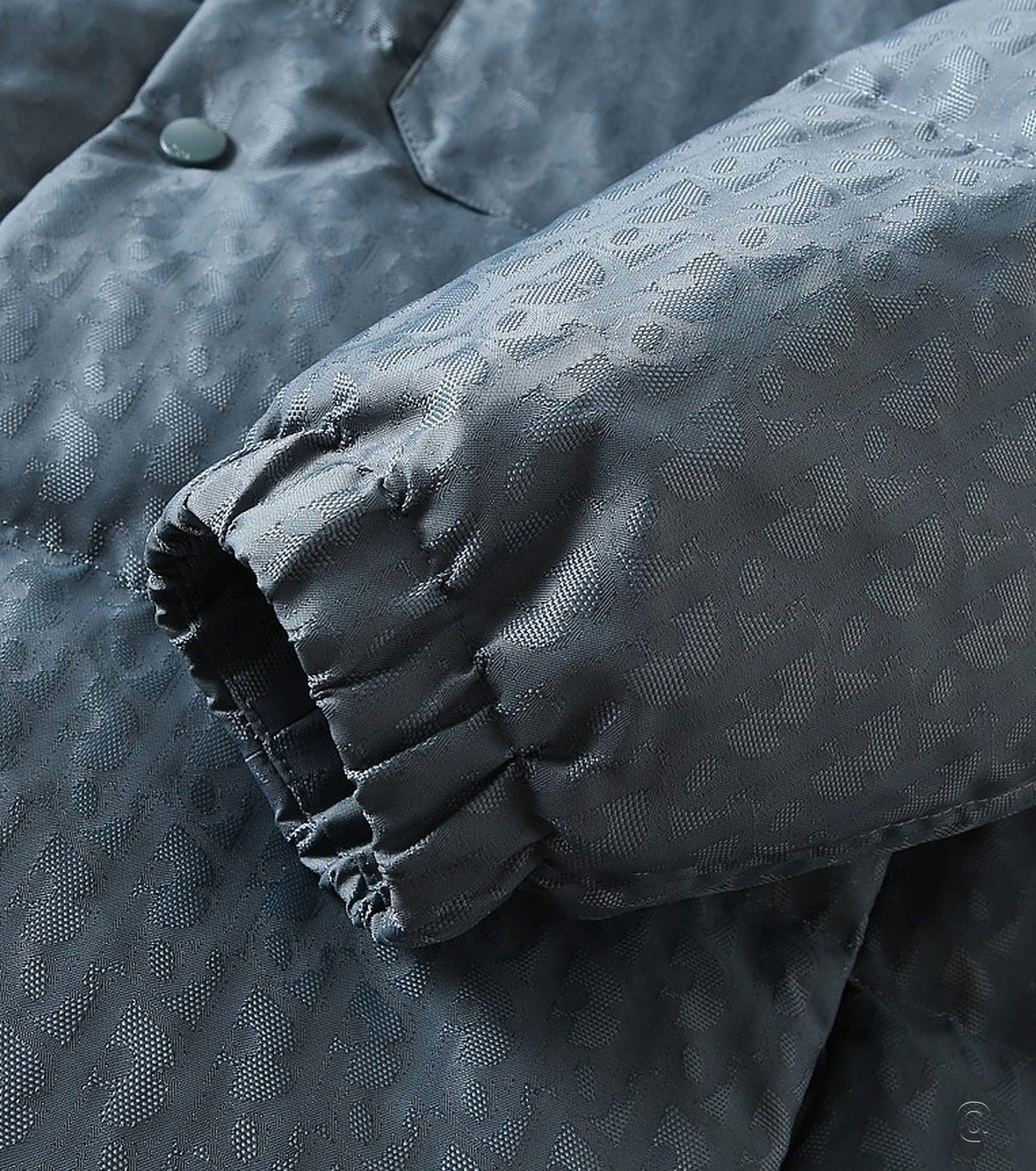 Жакардово пухено яке