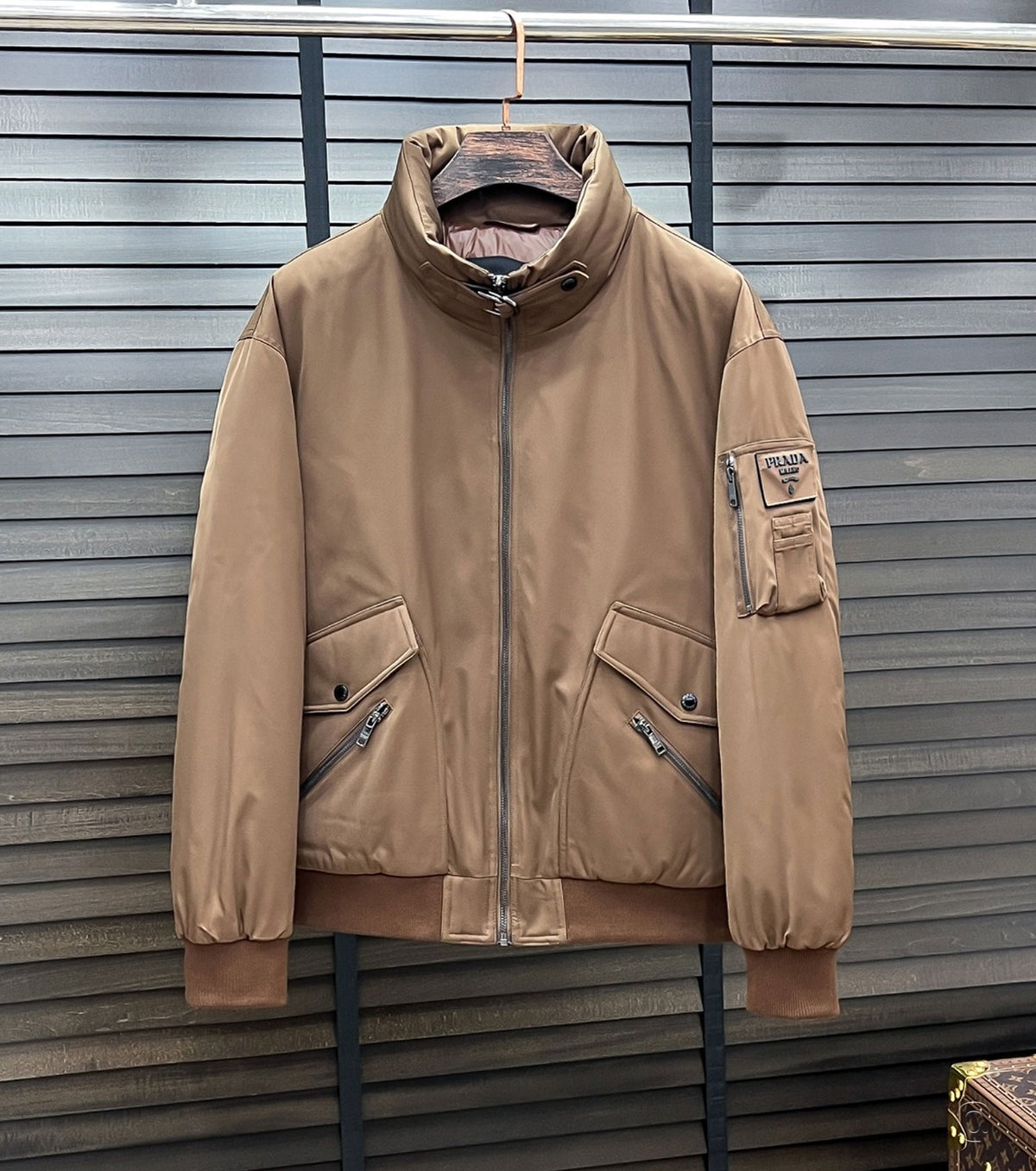 Пухено яке тип „авиатор“