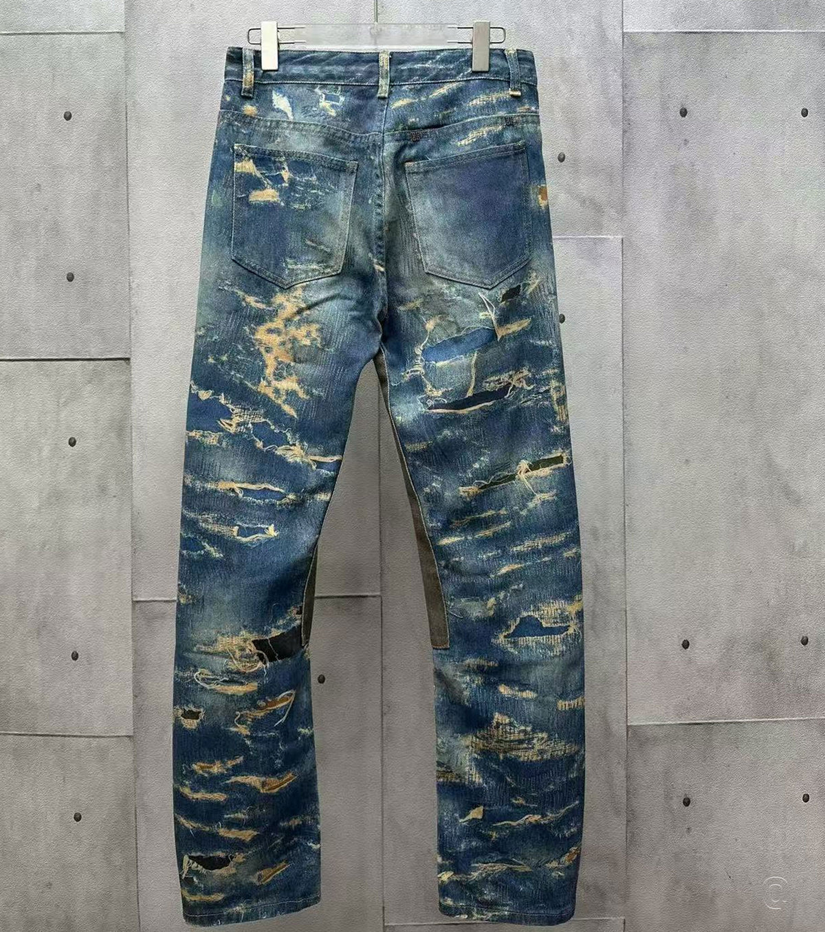 Men Distressed Straight-Leg Jeans