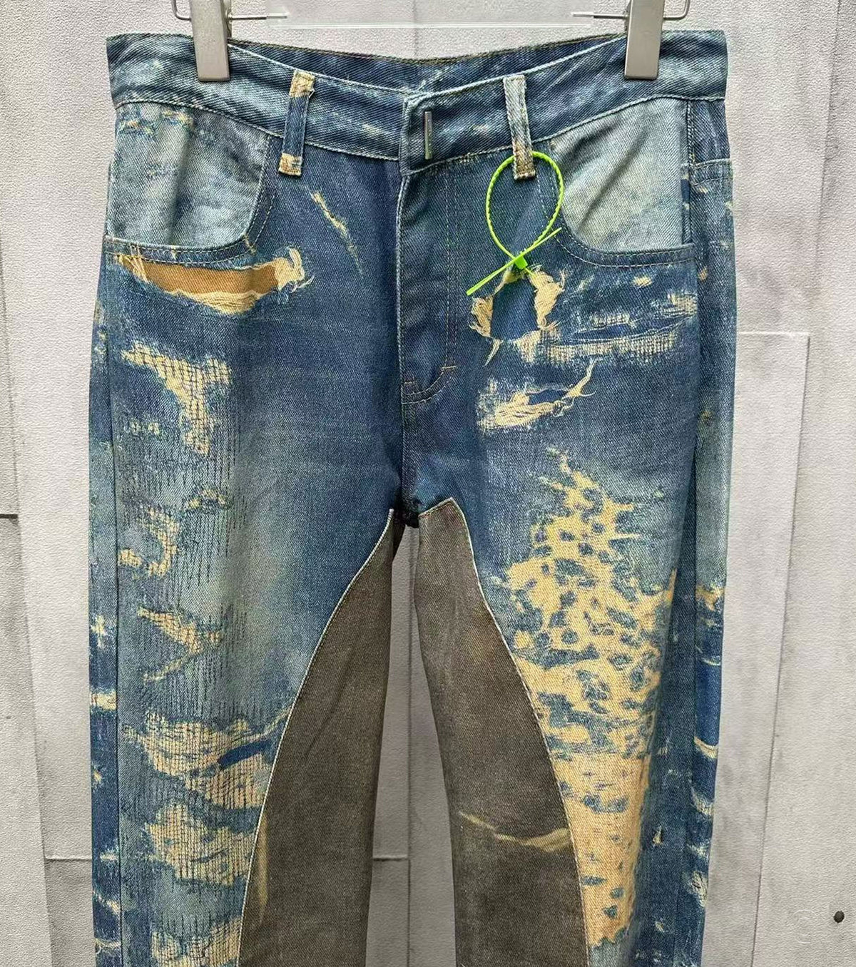 Men Distressed Straight-Leg Jeans
