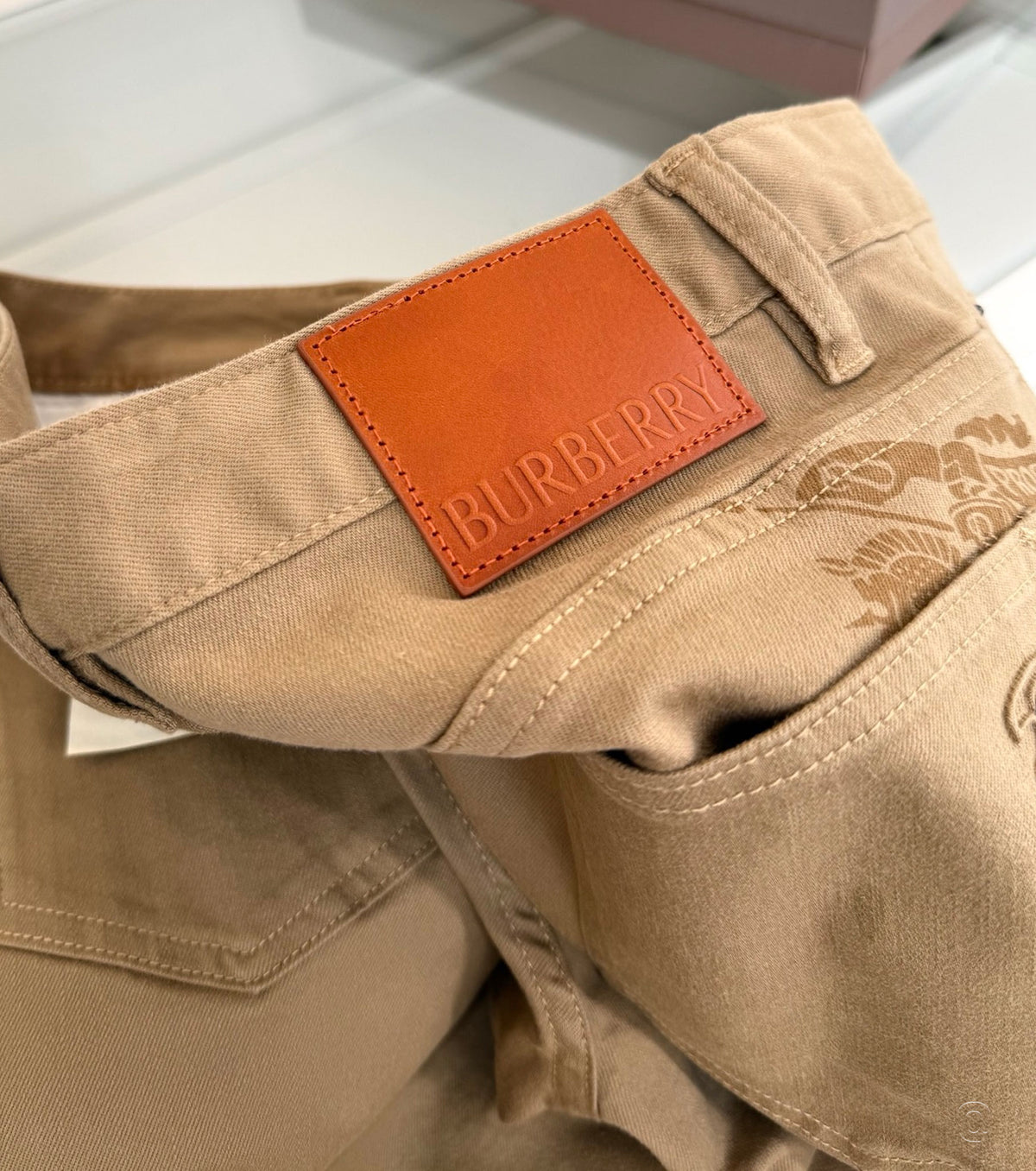 Прави дънки