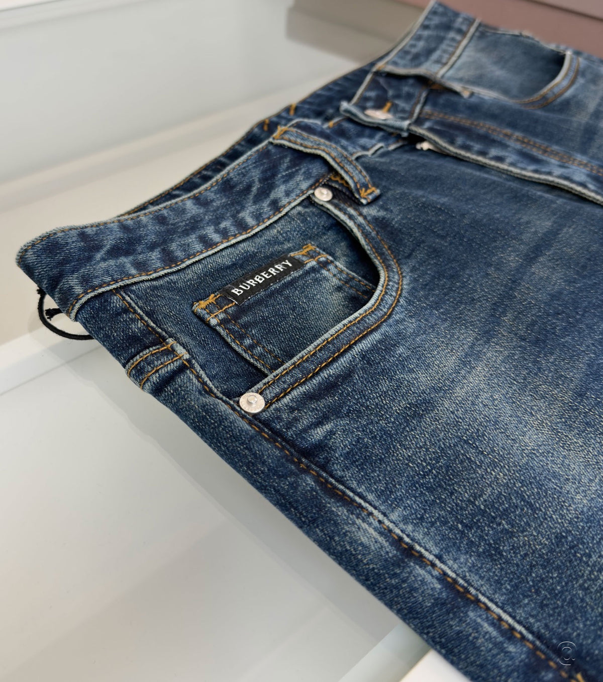 Men Straight fit Jeans