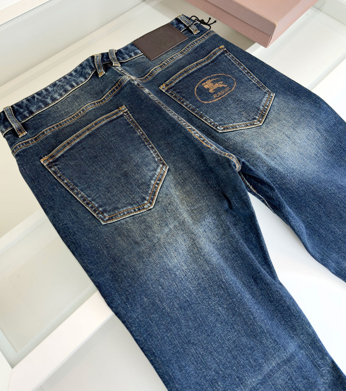 Men Straight fit Jeans