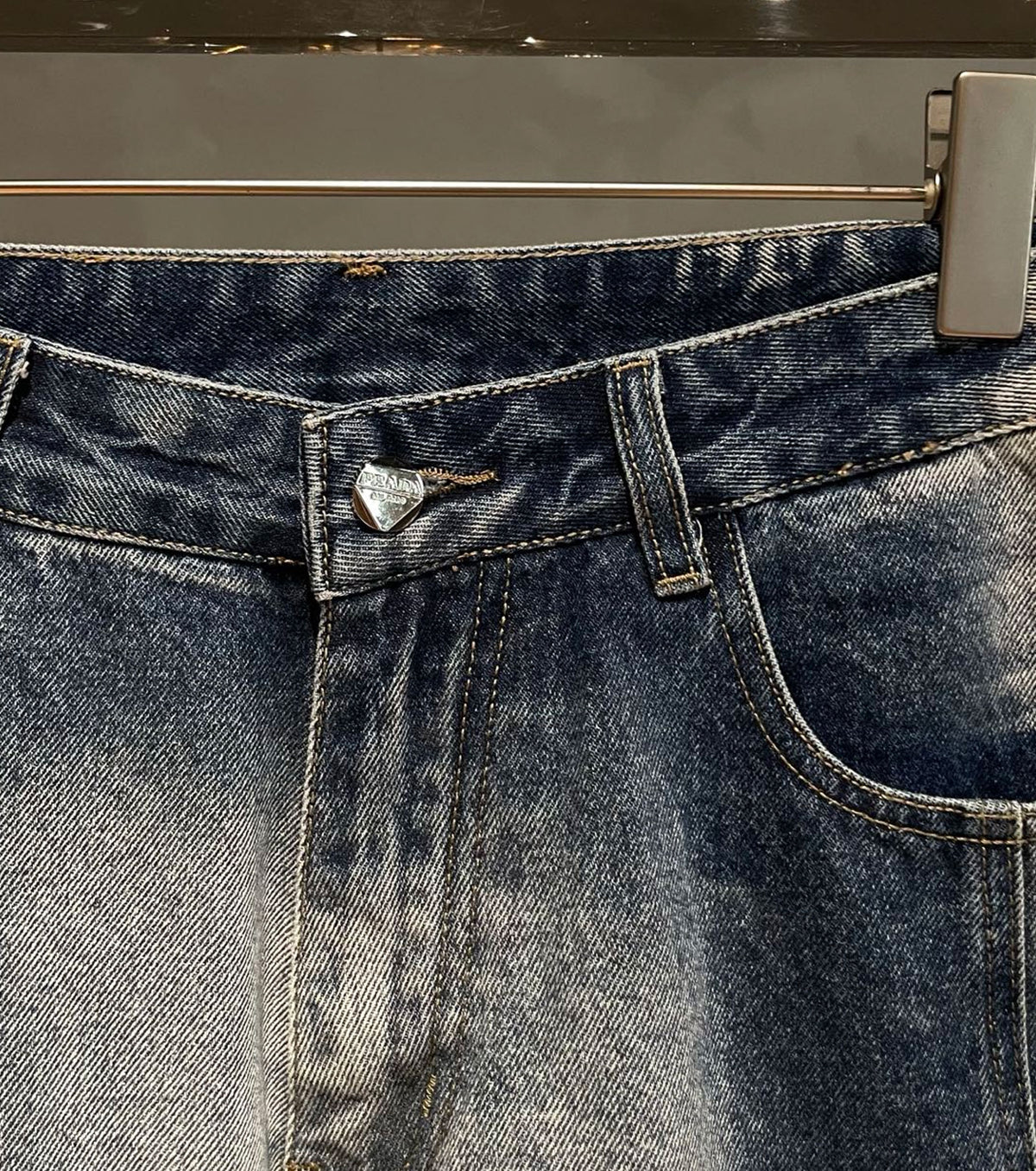 Men wide-leg jeans