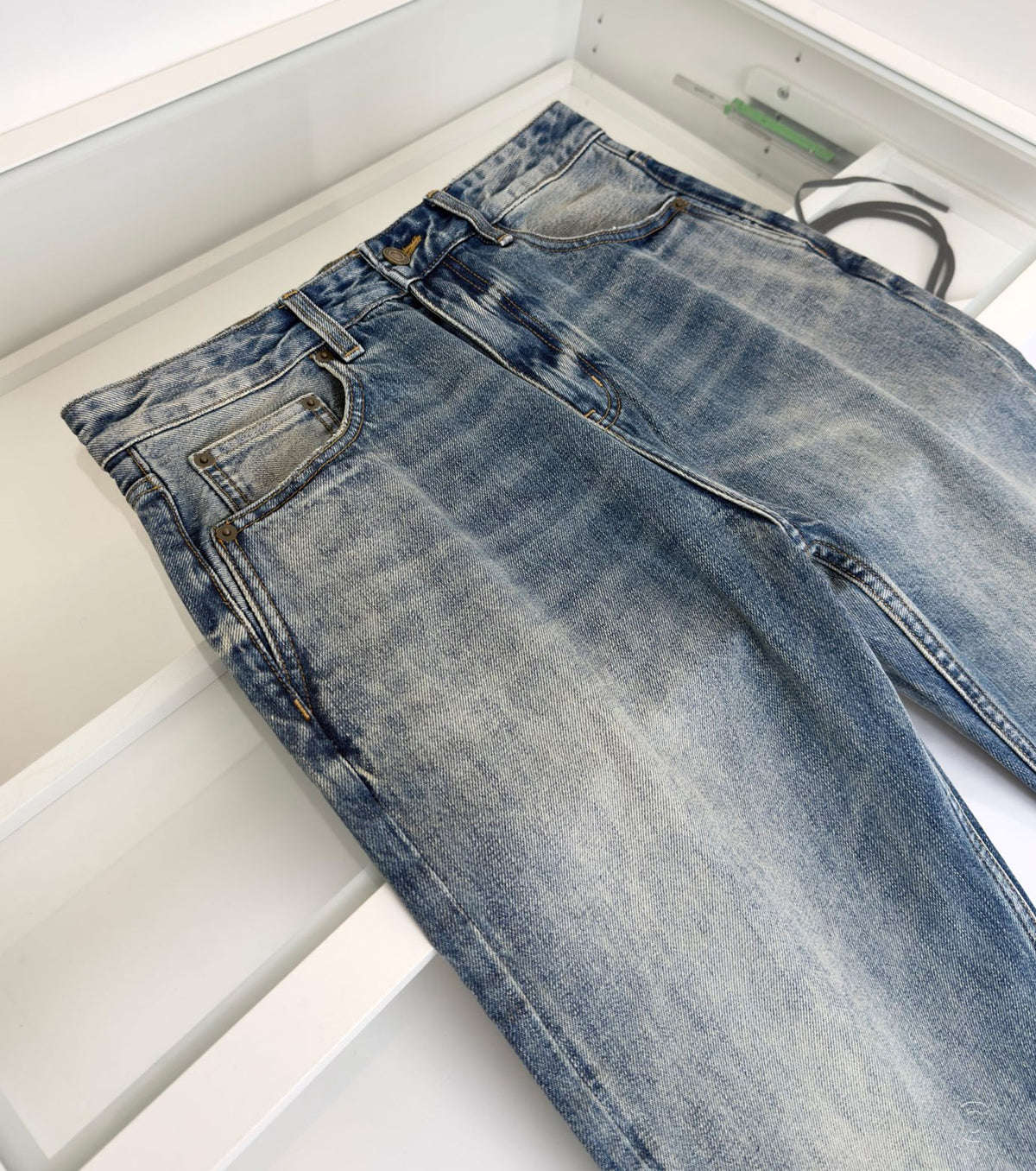 Men Straight fit Jeans