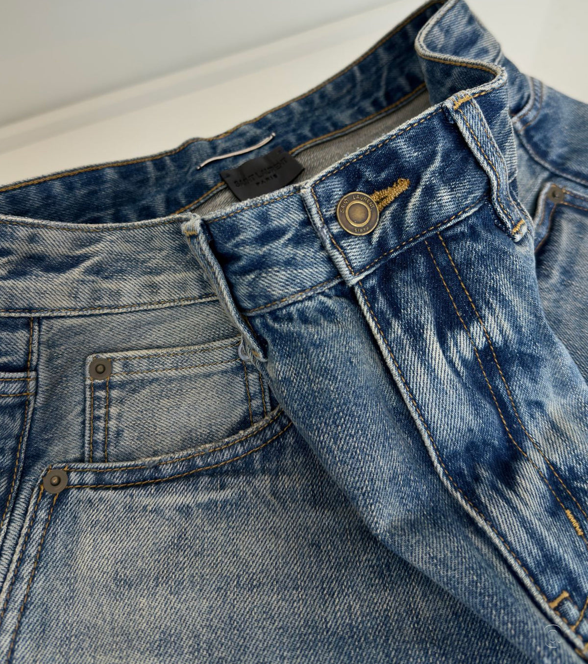 Men Straight fit Jeans