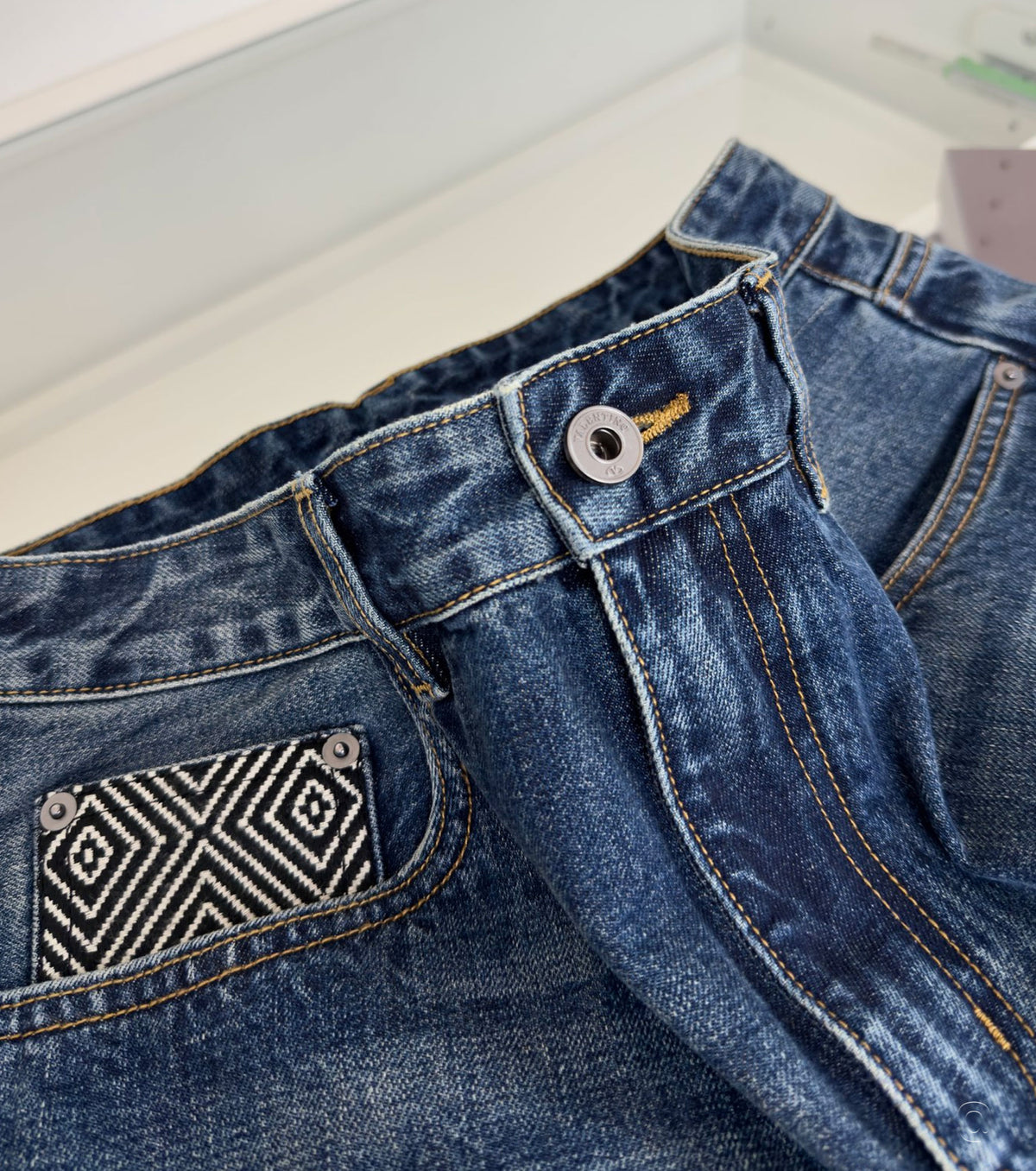 Men Straight fit Jeans