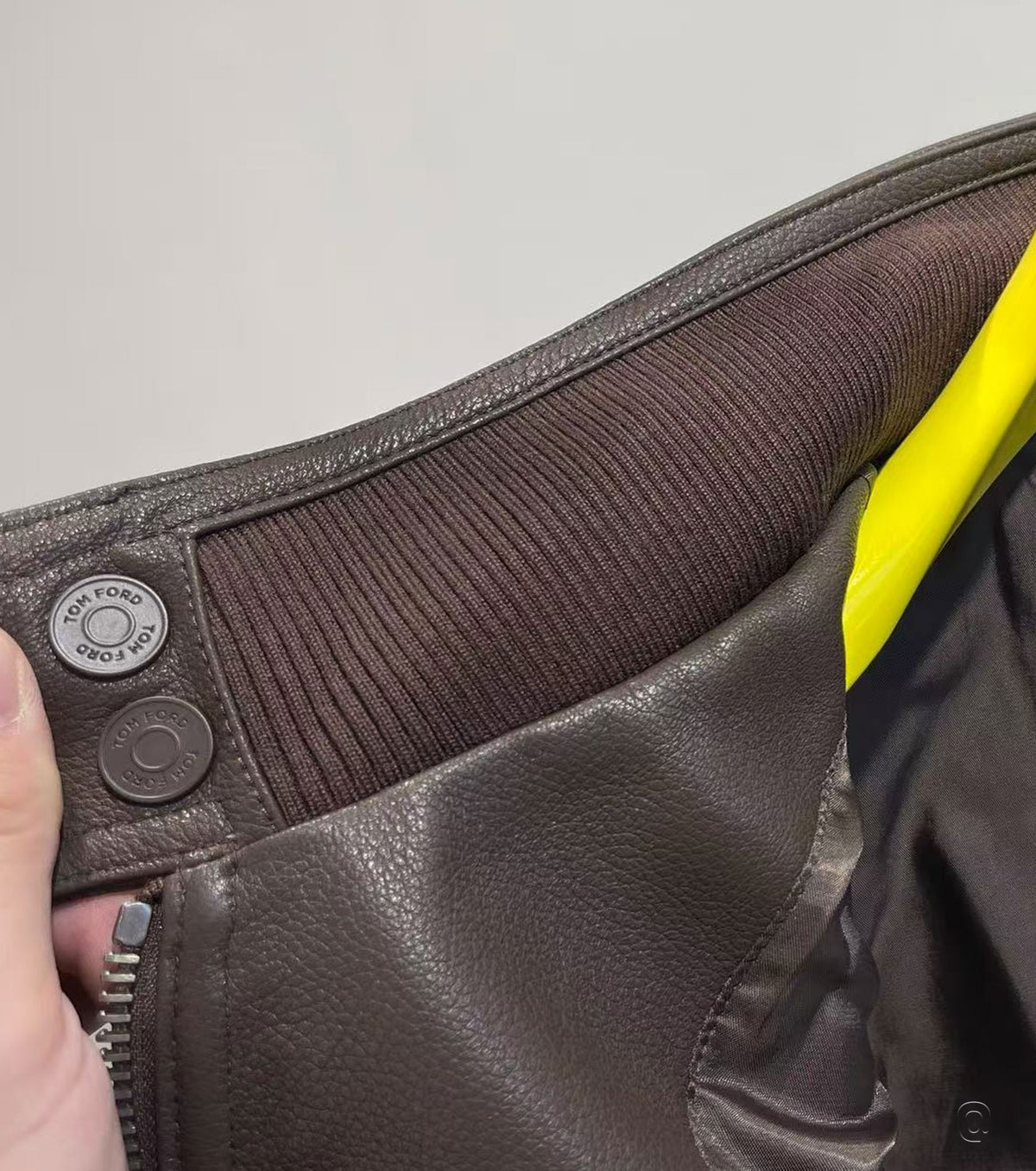 Мъжки бомбър естествена кожа