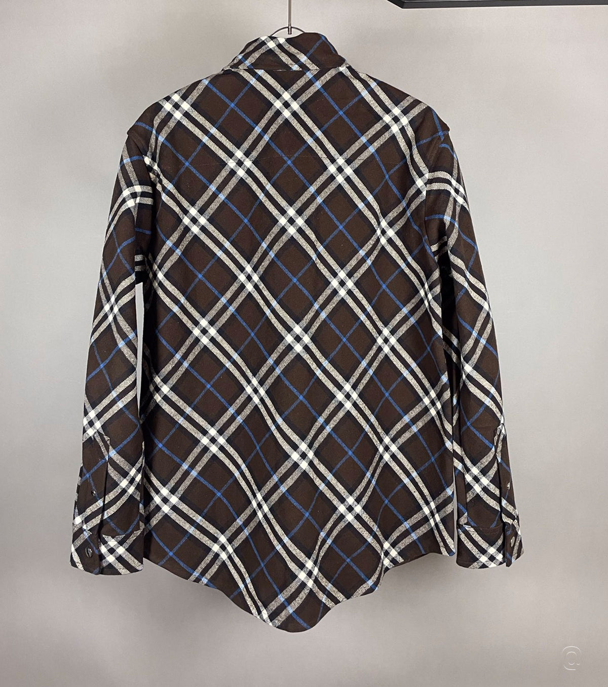 Check-pattern shirt