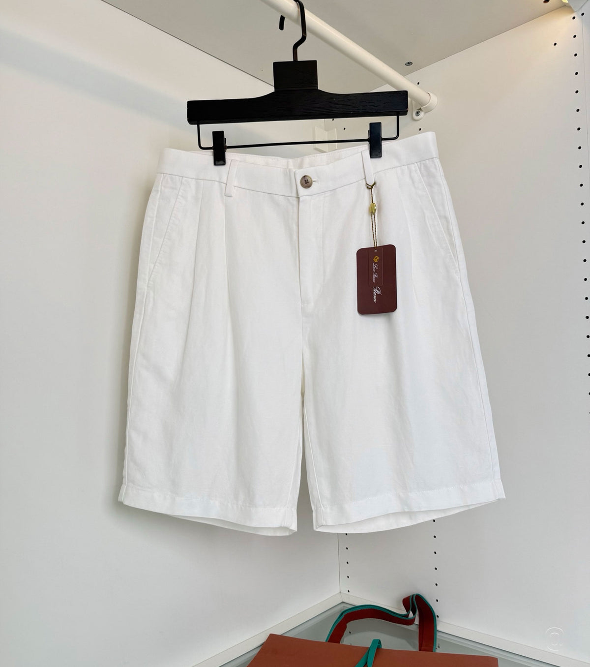 Linen bermuda shorts