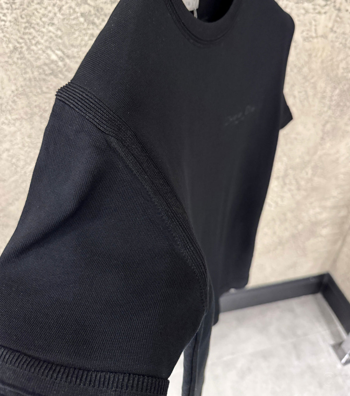 Мъжки пуловер с къс ръкав