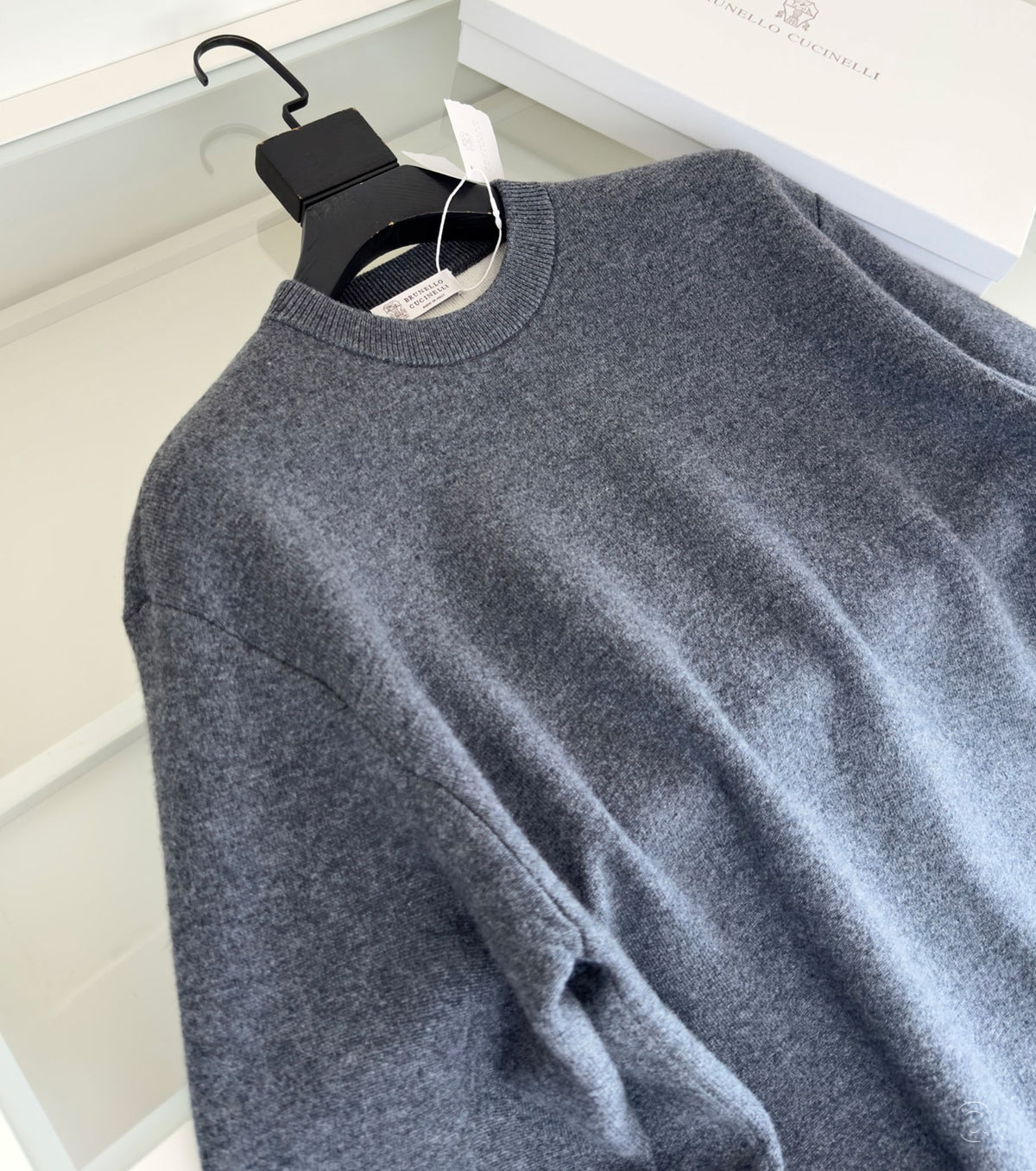 Мъжки пуловер от мериносова вълна