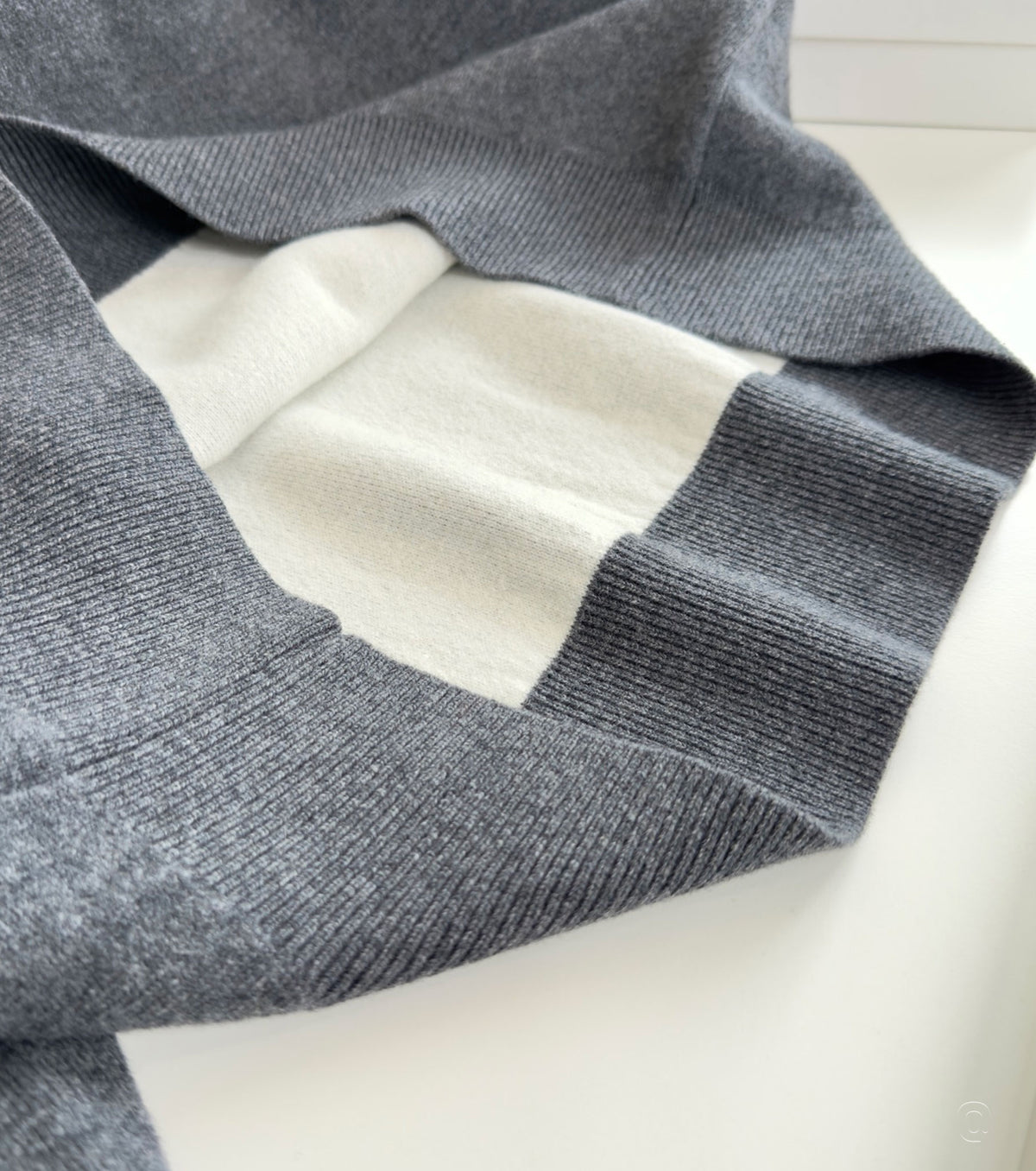 Мъжки пуловер от мериносова вълна