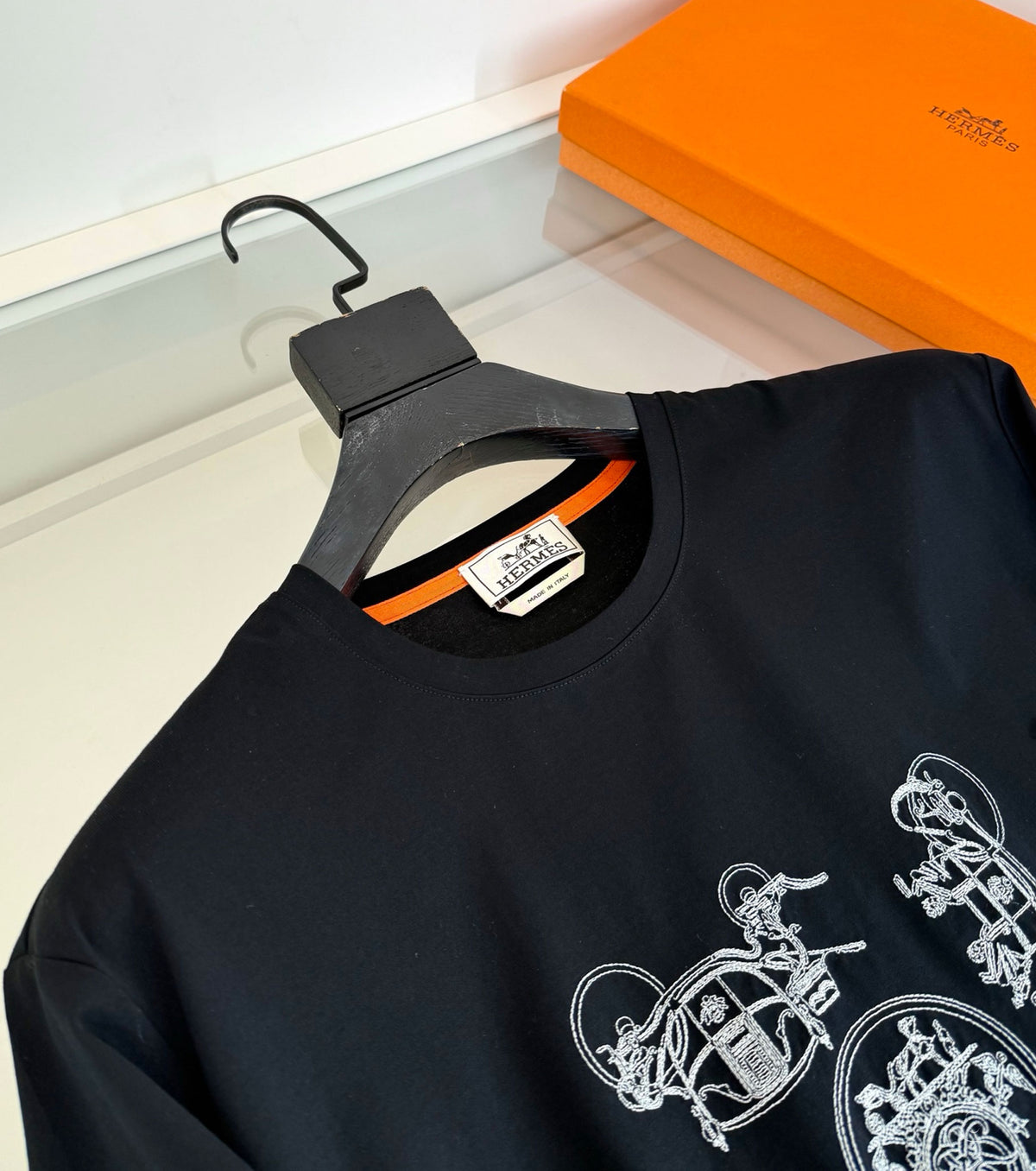 Бродирана тениска