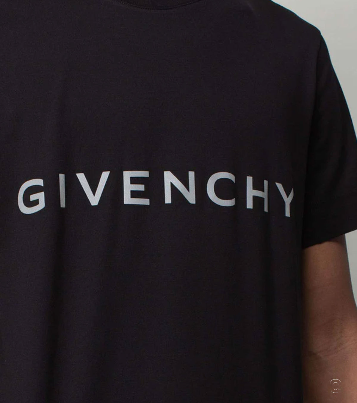 Reflective Logo T-Shirt +1 color