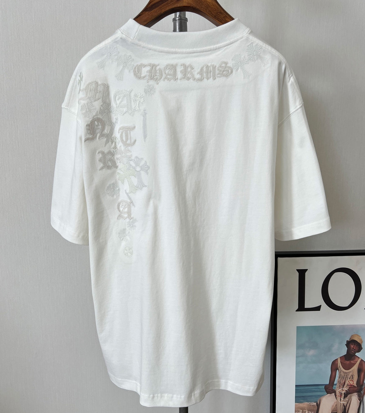 Мъжка бродирана тениска