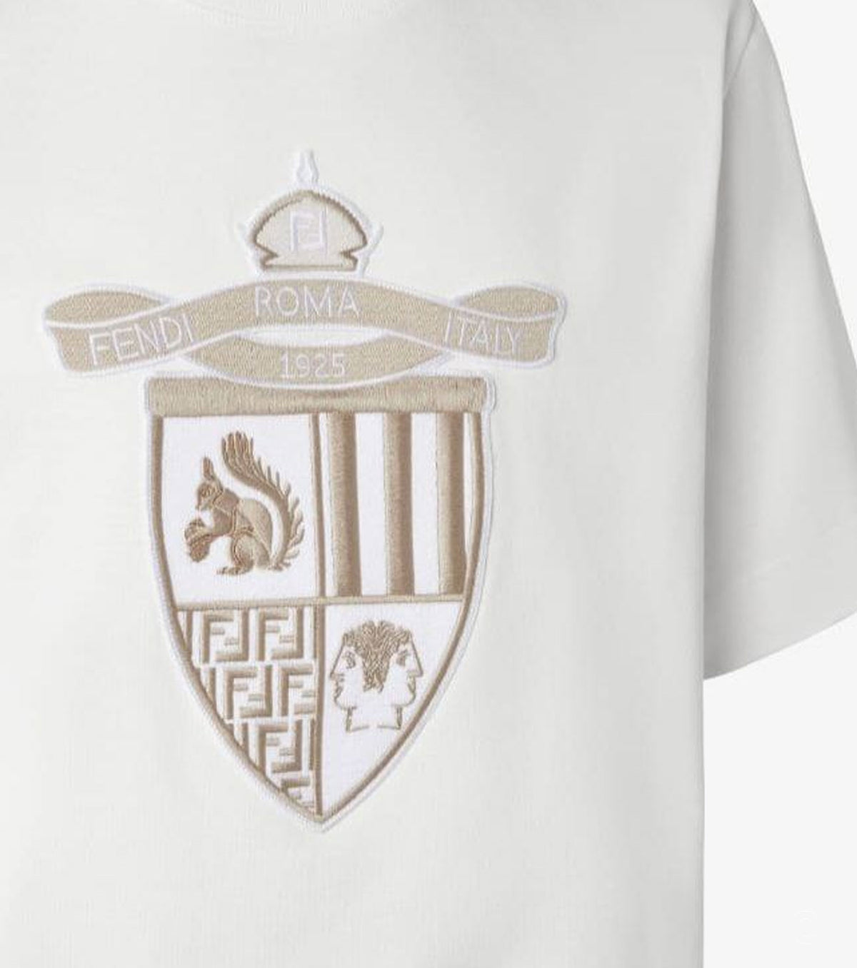 Бродирана памучна тениска FN2052