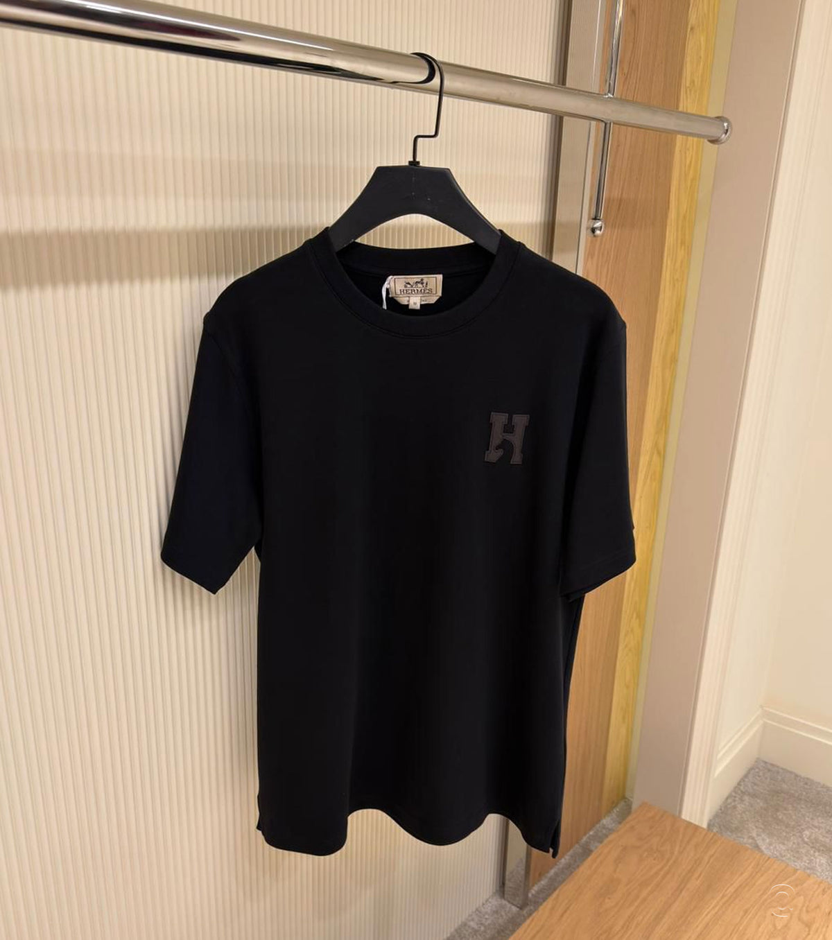 Тениска "H'Cheval" с кожен детайл 26-1145