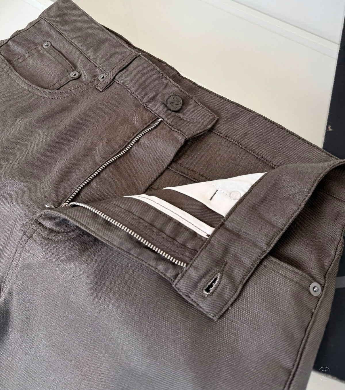 Men classic jeans