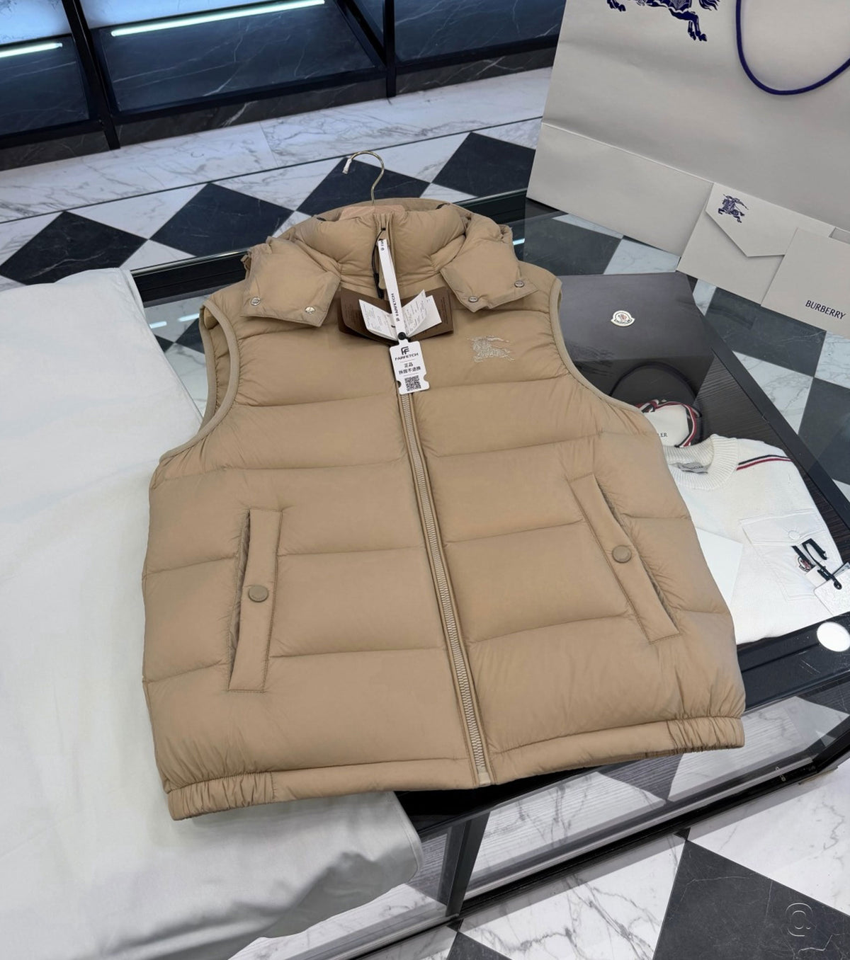 Men Down vest