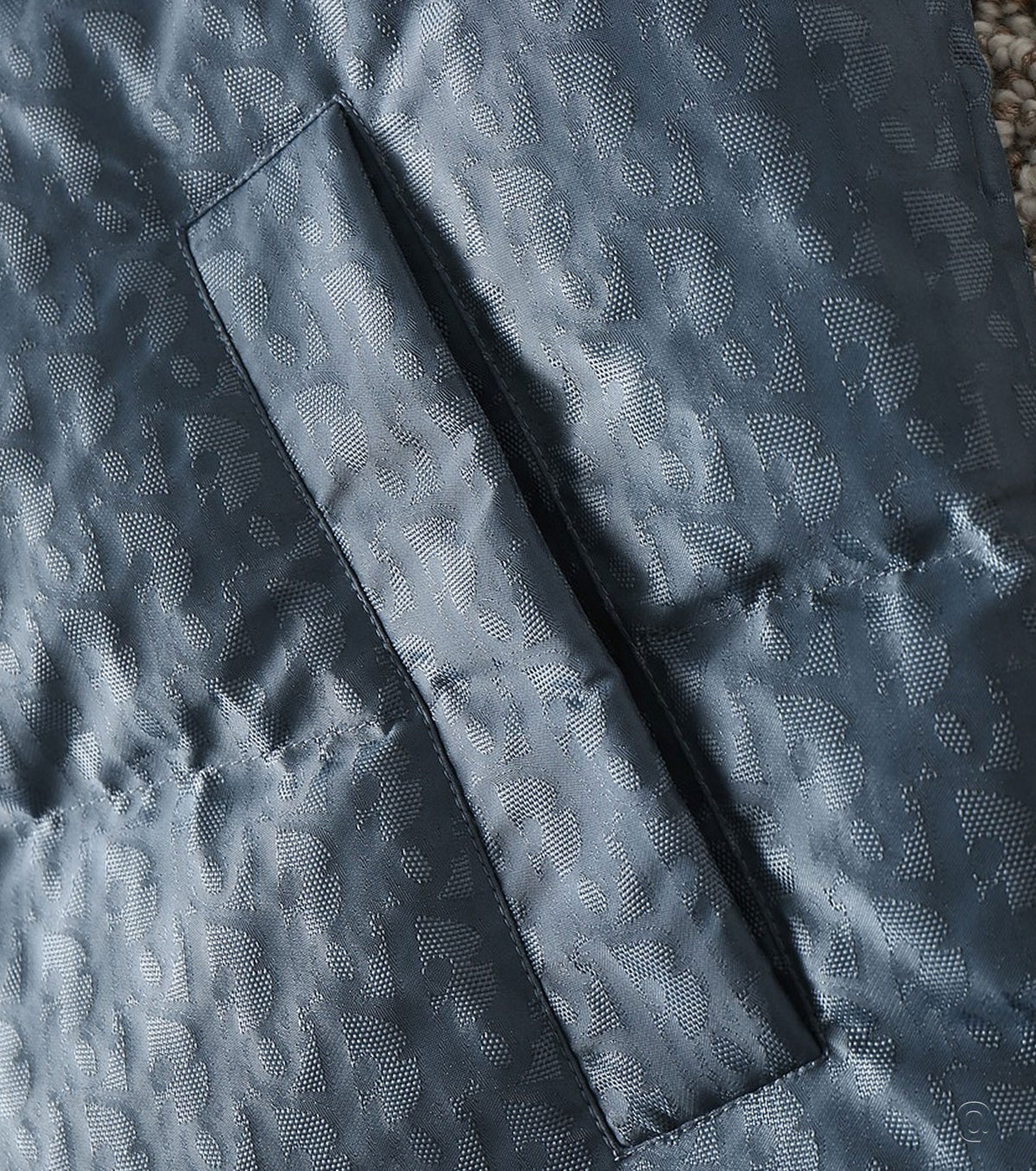 Жакардов пухен елек