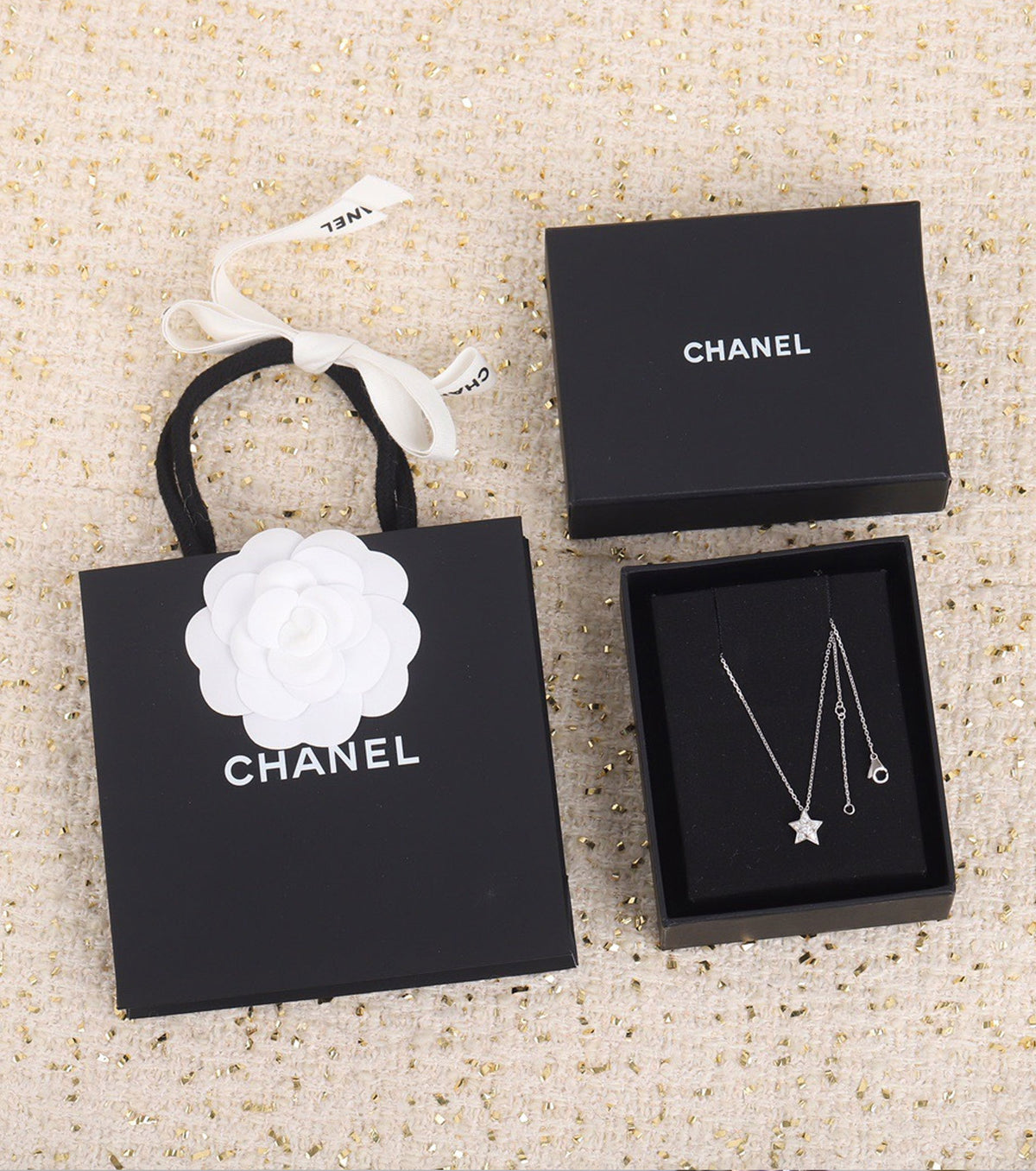 Колие Comète Géode