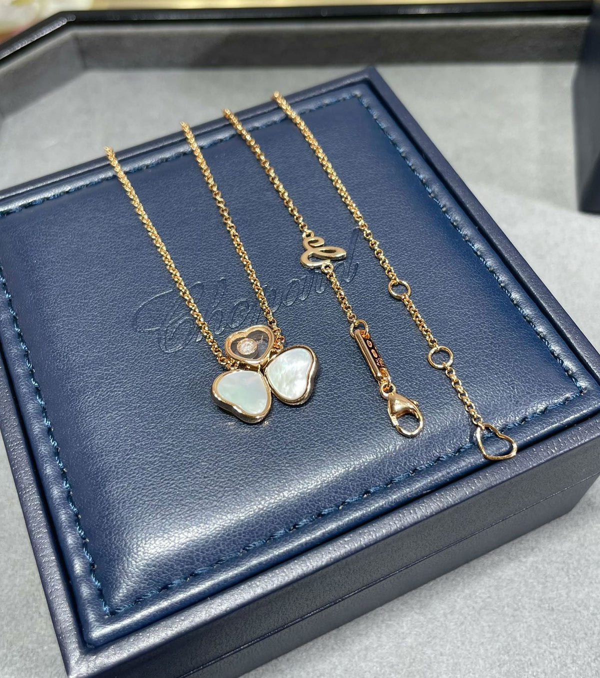 HAPPY HEARTS WINGS NECKLACE