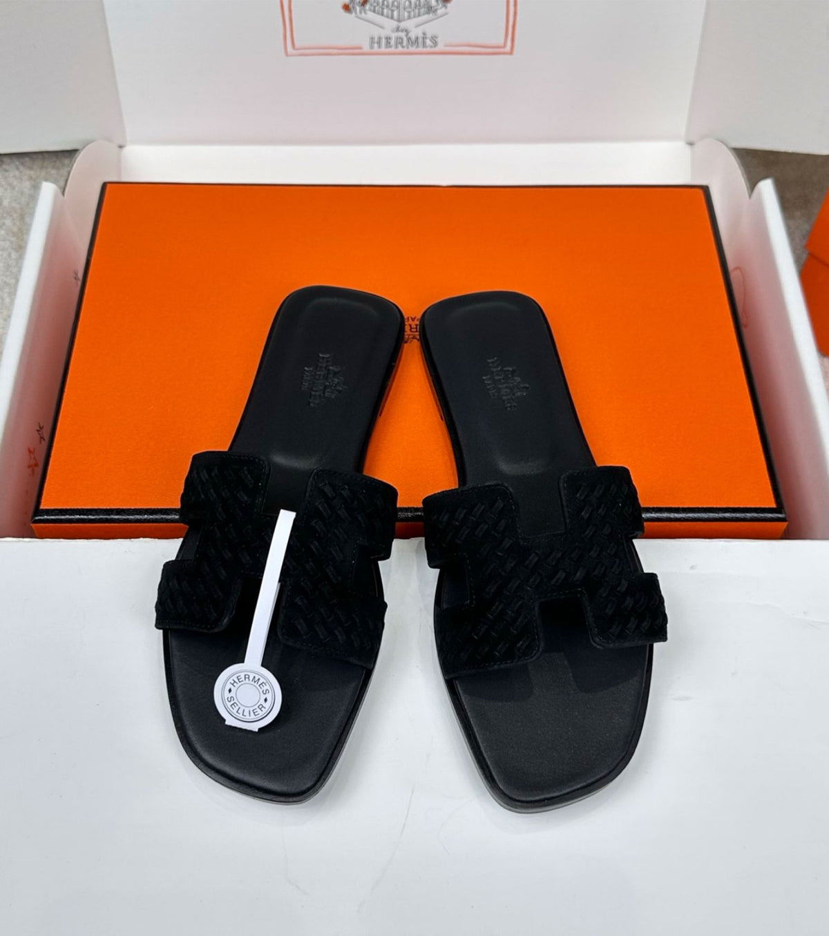 Oran sandal