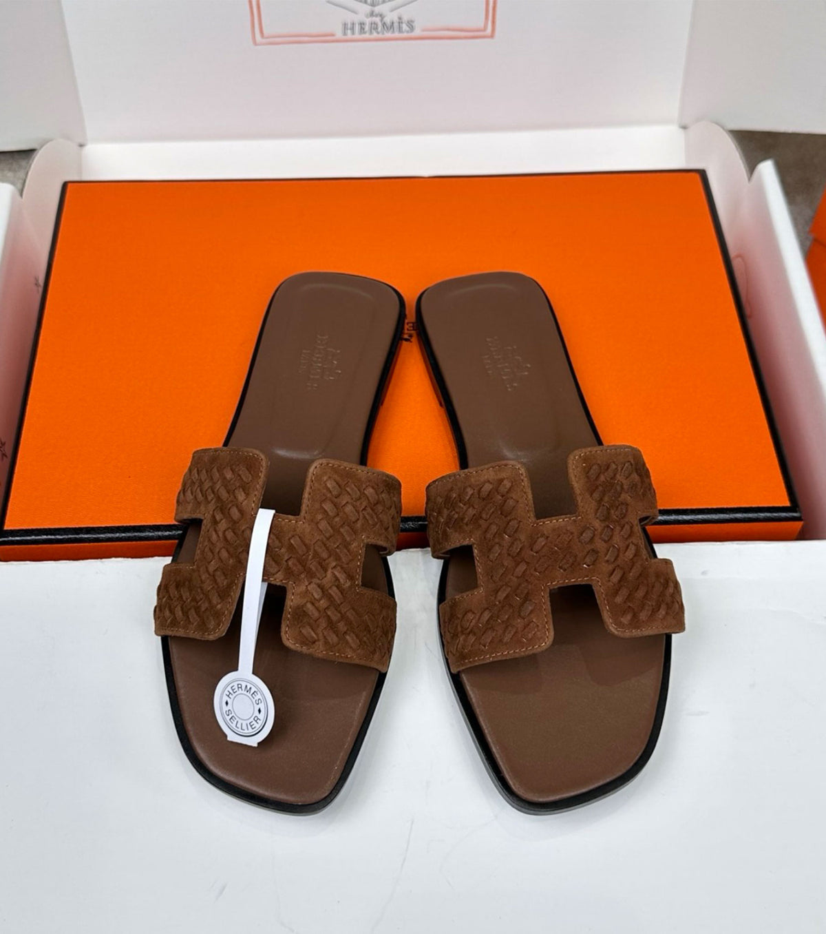 Oran sandal
