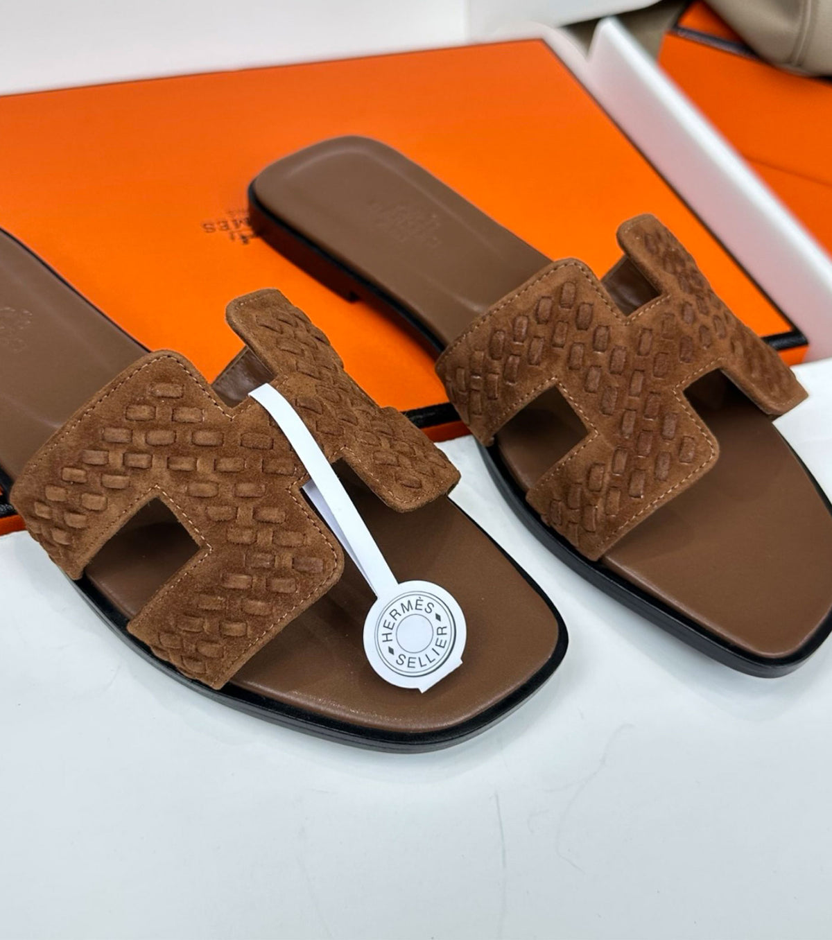 Oran sandal