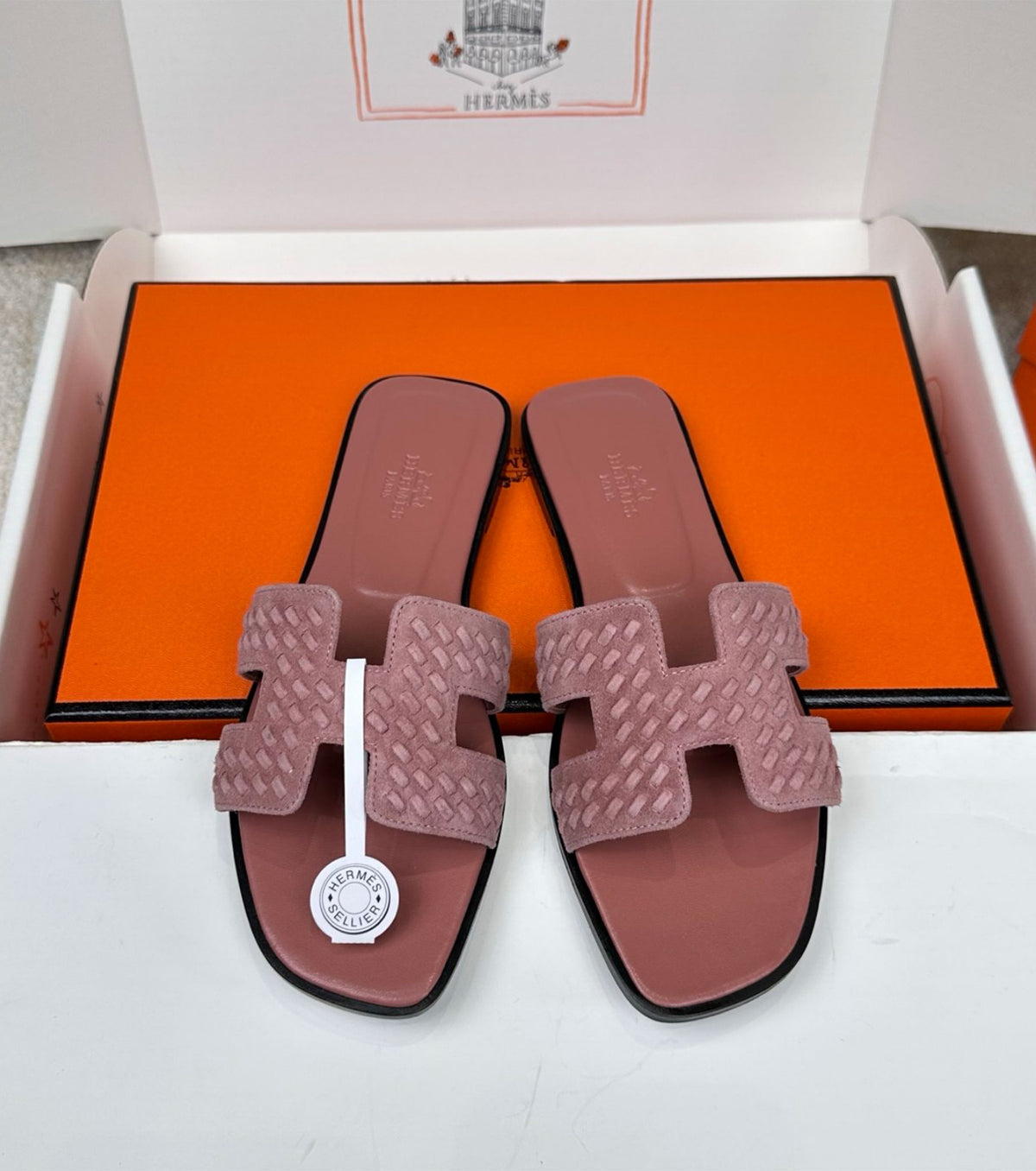Oran sandal