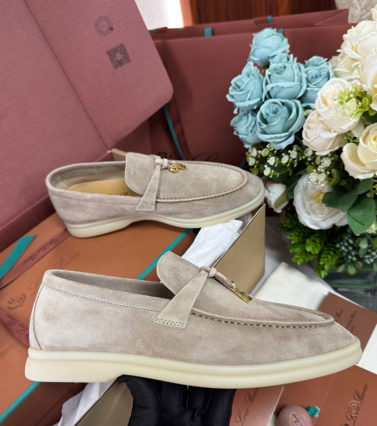 Unisex Summer Charms Walk Loafer