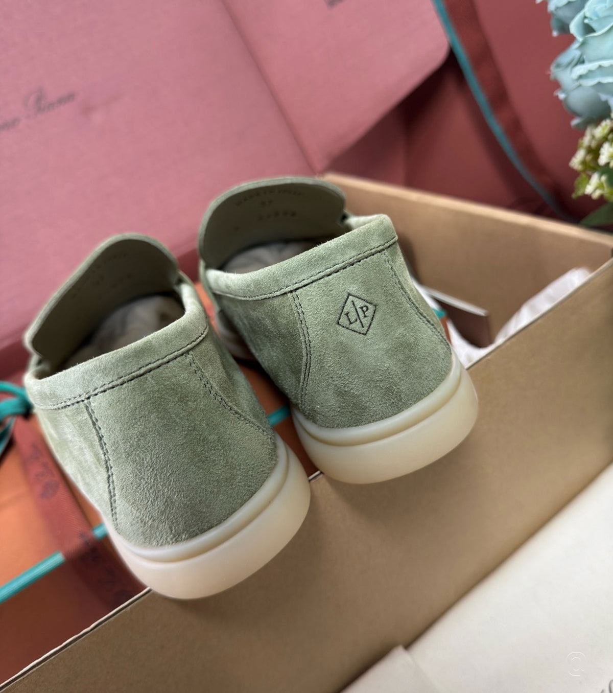 Unisex Summer Charms Walk Loafer